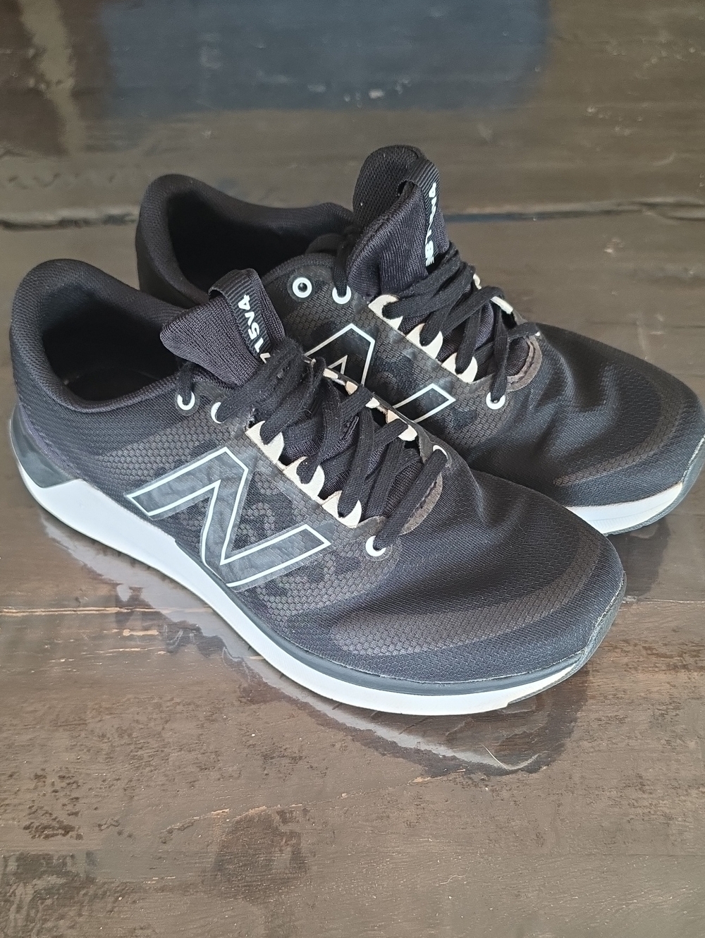 (7) New Balance 715v4 Black and White Lightweight Sneaker Athletic Athleisure